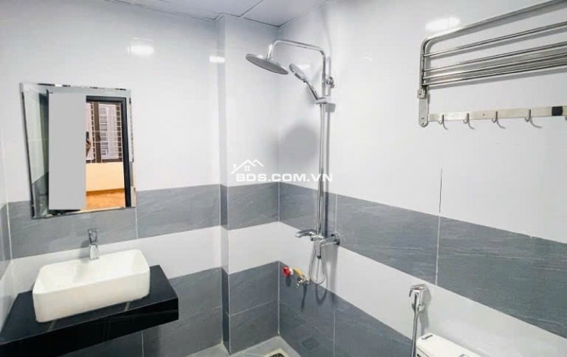 Bán Nhà - Ngọc Trục - Đại Mỗ - Nam Từ Liêm - 33m2 - 5 tầng - 6 Tỷ